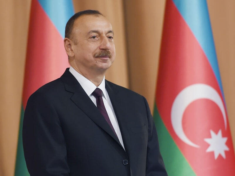 İlham Əliyev Kişineuda “Avropa siyasi birliyi” 2-ci Zirvə toplantısının açılış mərasimində iştirak edir