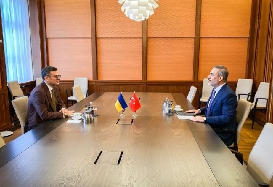 Ukrayna və Türkiyə XİN başçıları Qara dəniz regionunda təhlükəsizlik məsələlərini müzakirə ediblər   02.11.2023 [20:03]  A+ A-