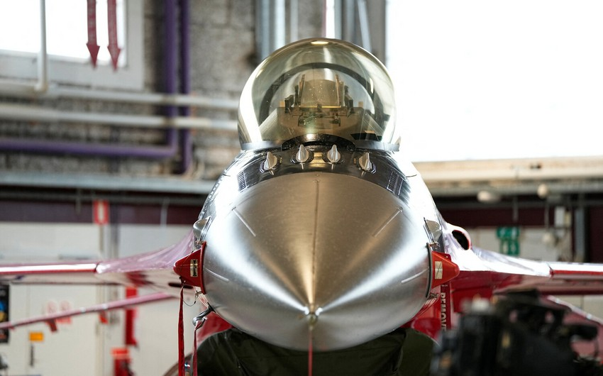 Polşa “F-16” qırıcılarını havaya qaldırılıb