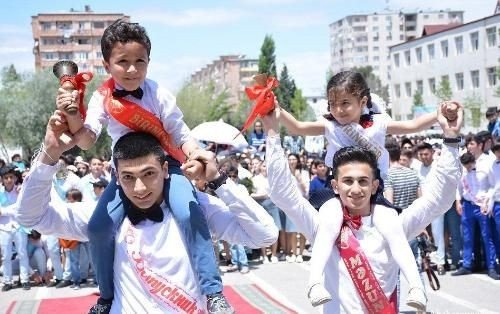 İyunun 14-ü "Son zəng"dir