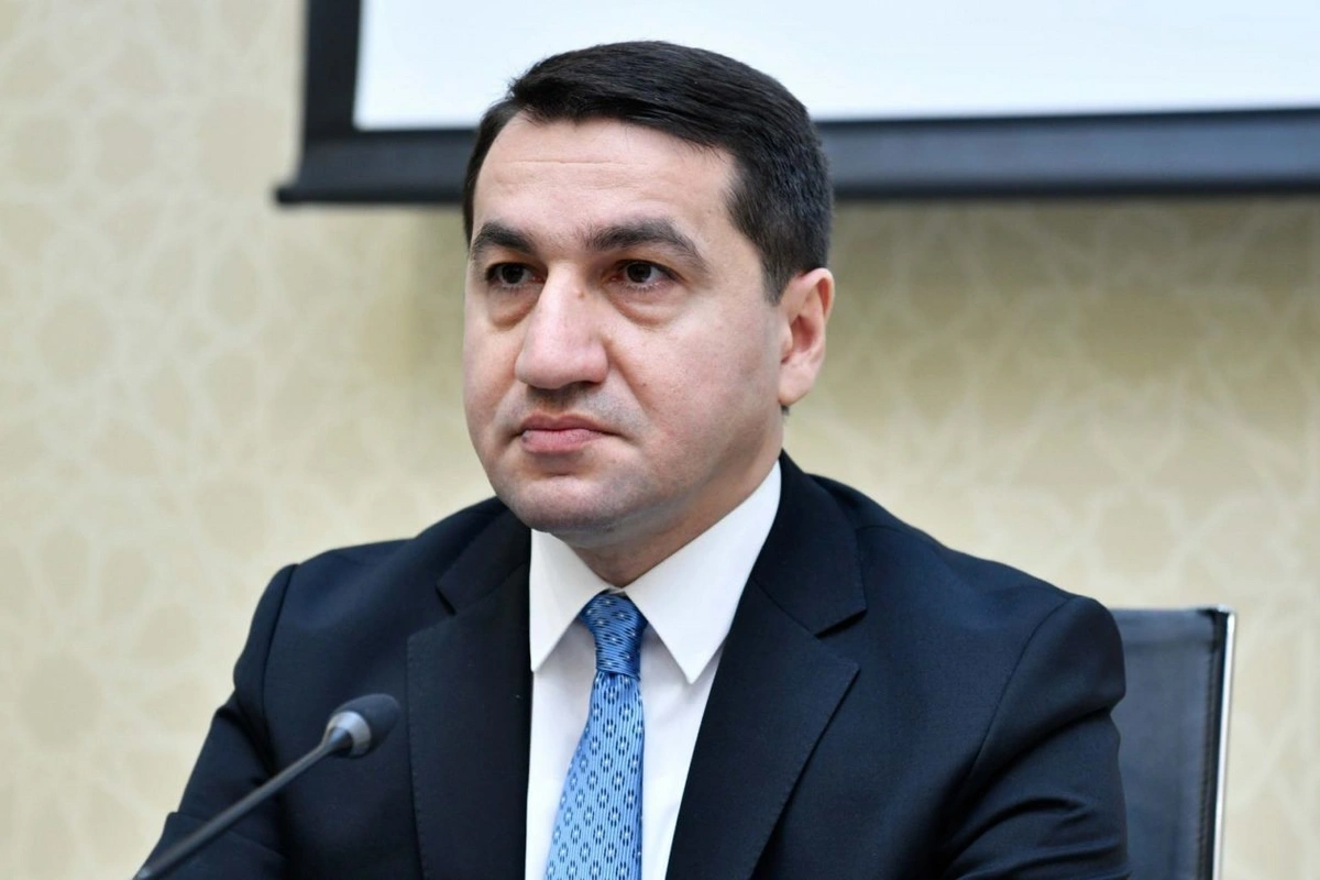 Hikmət Hacıyev: "Neft dövlətini COP29-a uyğun olmayan ev sahibi adlandırmaq ikiüzlülərin oyunudur"