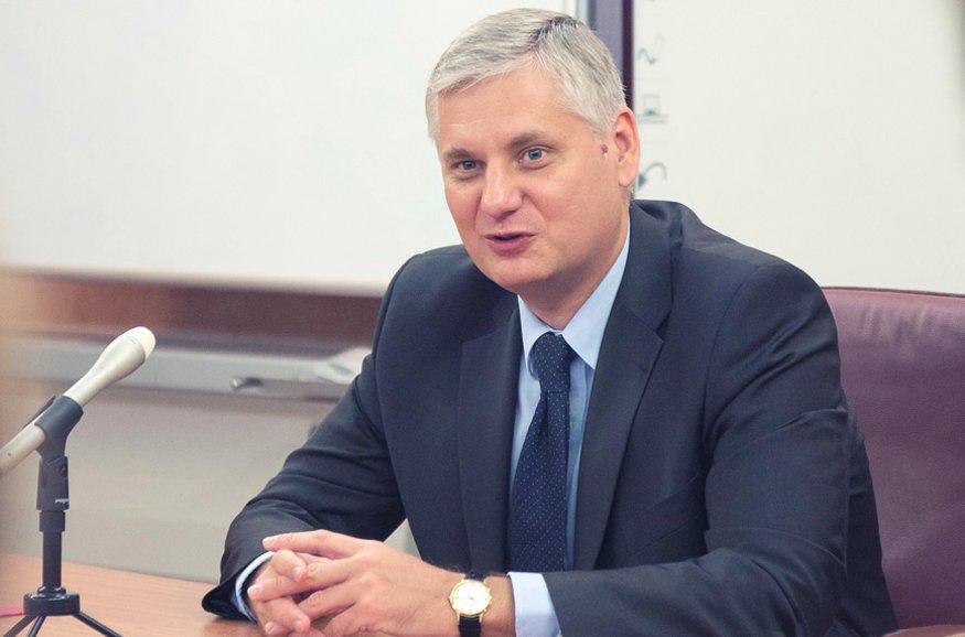 İrəvan qəm içində, Bakı isə sevinir - Markedonov