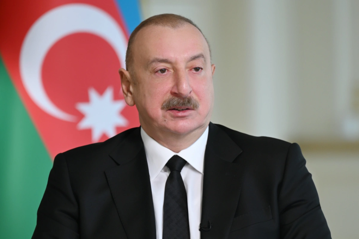 Prezident "Washington Post", "New York Times", "Figaro" və "Le Monde"ni "yalançı dördlük" adlandırıb