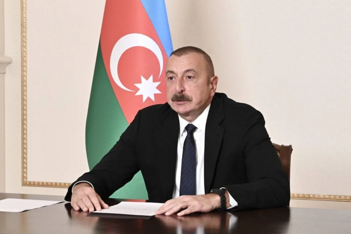 Rusiyanın respublika və vilayətlərinin rəhbərləri İlham Əliyevi təbrik ediblər