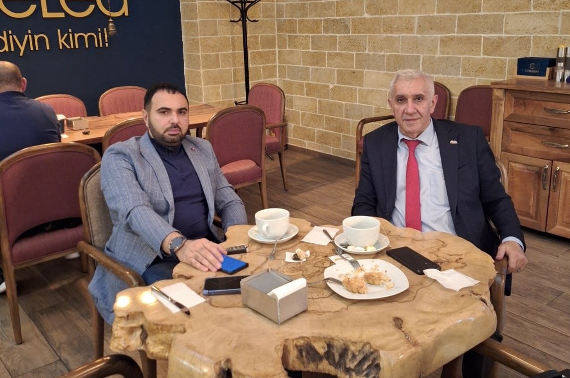 TƏBRİK EDİRİK.