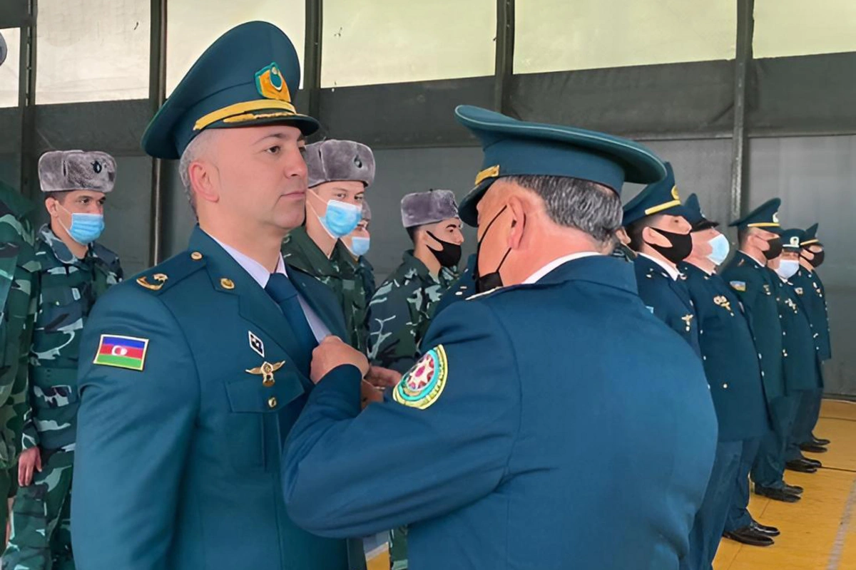 İdmançıların hücumuna məruz qalan DSX mayoru: "Əllərində beşbarmaq var idi"
