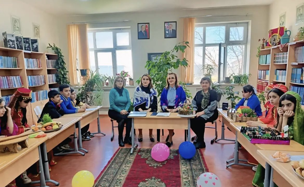 "Kitablarla ünsiyyət klubu"nda unudulmaz görüş!