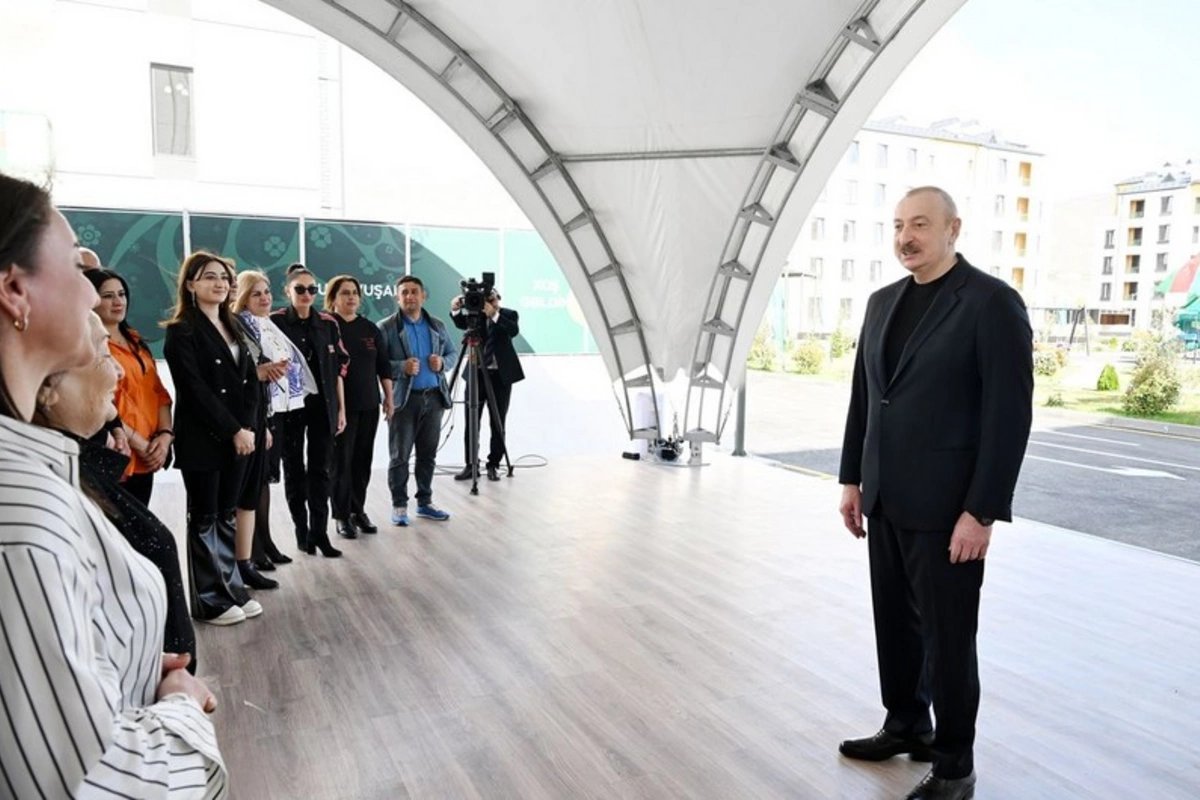 Prezident: Şadam ki, artıq Suqovuşan kəndində də keçmiş köçkünlər yerləşirlər Prezident: Şadam ki, artıq Suqovuşan kəndində də keçmiş köçkünlər yerləşirlər