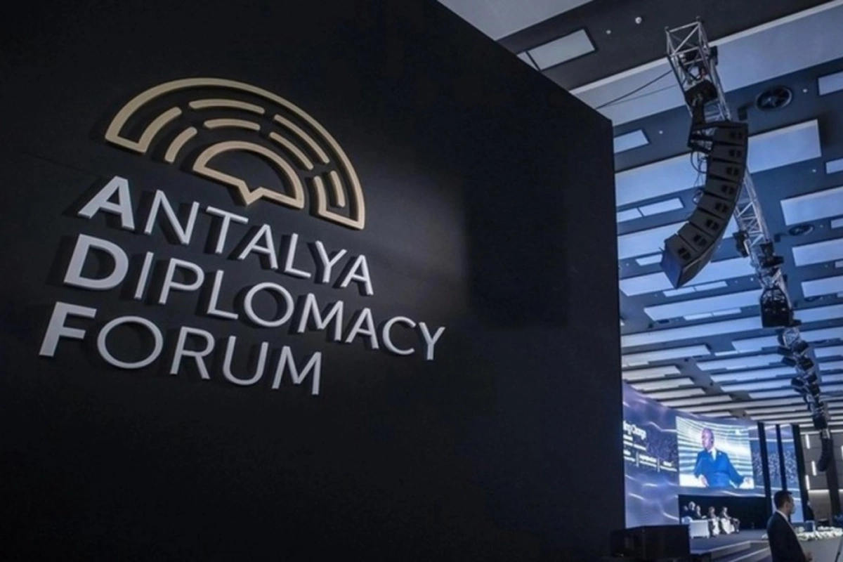 Antalyada Azərbaycan, Ermənistan, Gürcüstan xarici işlər nazirlərinin iştirakı ilə panel keçirilib