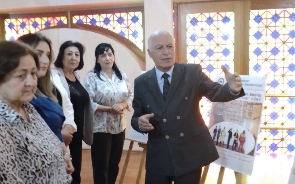 Ümumdünya Əməyin Mühafizəsi günü münasibətilə tədbir keçirdi. Ümumdünya Əməyin Mühafizəsi günü münasibətilə tədbir keçirdi.