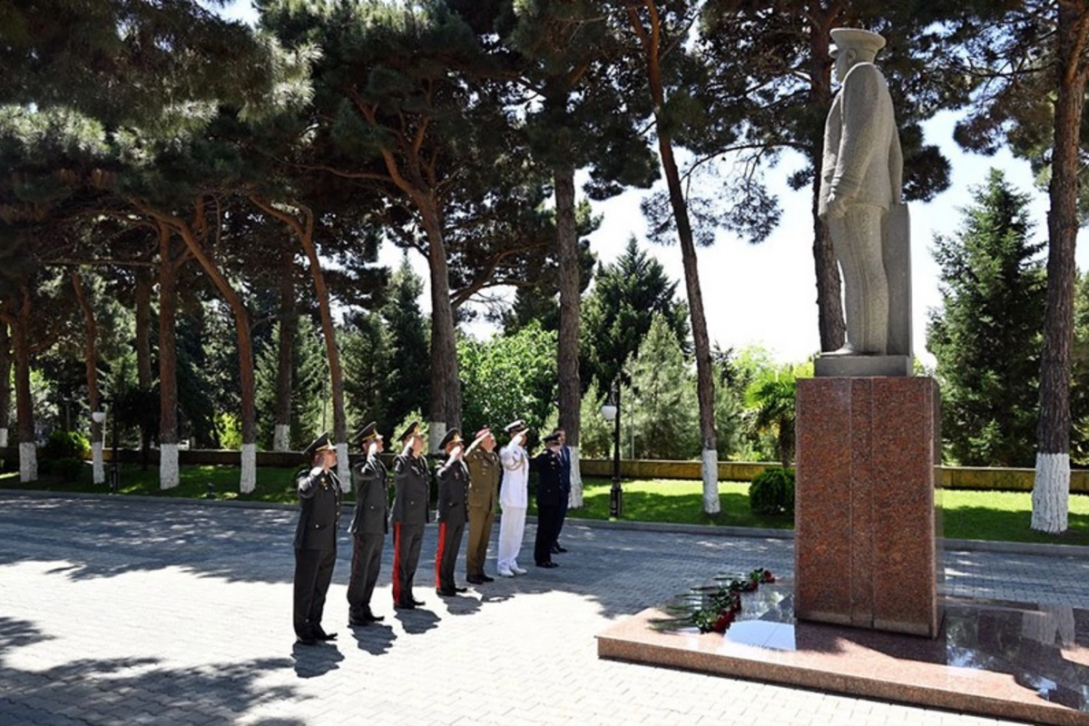 İtaliya nümayəndə heyəti Azərbaycan MMU və HDQ-ni ziyarət edib