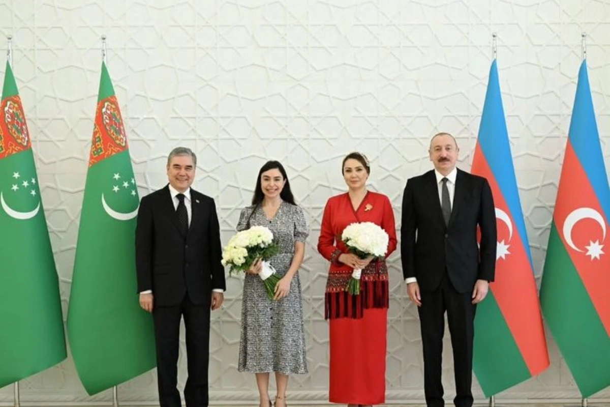 Leyla Əliyeva Oquldjaxan Atabayeva ilə görüşdən görüntülər paylaşıb