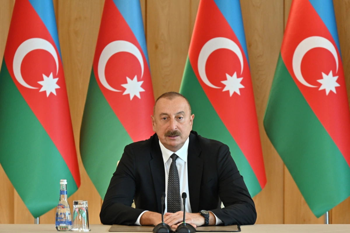 İlham Əliyev: Bizim milli mətbuat bir əsr yarım ərzində şərəfli və mütərəqqi inkişaf yolu keçib İlham Əliyev: Bizim milli mətbuat bir əsr yarım ərzində şərəfli və mütərəqqi inkişaf yolu keçib