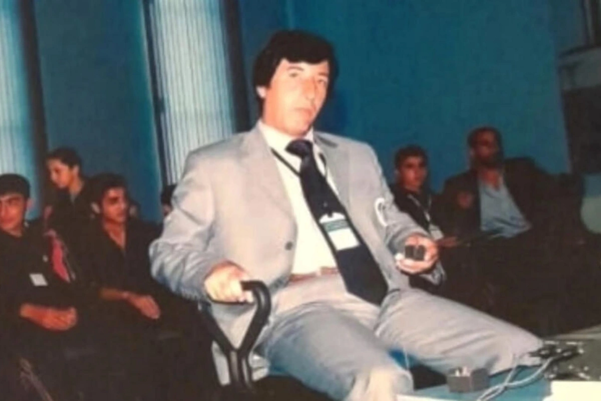 Nüsrət Abdullayev vəfat etdi