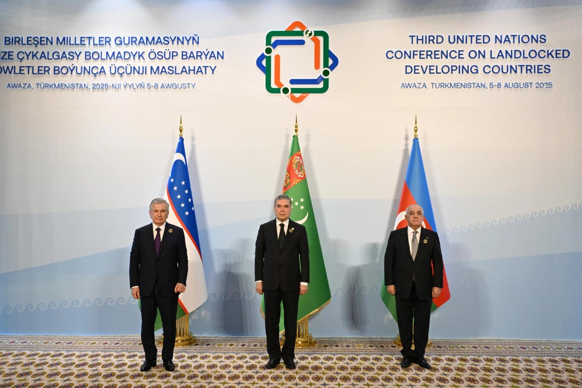 Avazada Azərbaycan, Türkmənistan və Özbəkistan üçtərəfli görüşü olub