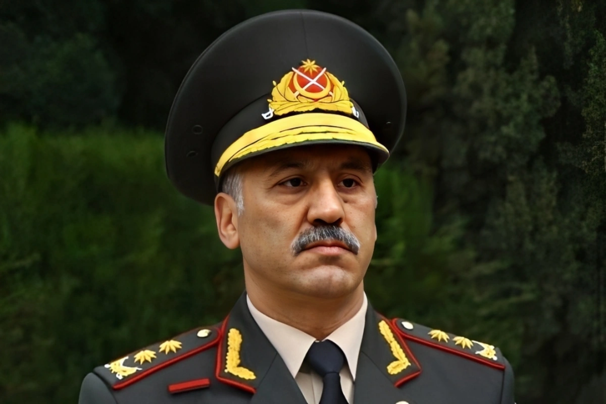 Daxili Qоşunların kоmandanı: "Nazirin hərbi rütbəni bir pillə aşağı salmaq səlahiyyəti olmalıdır"