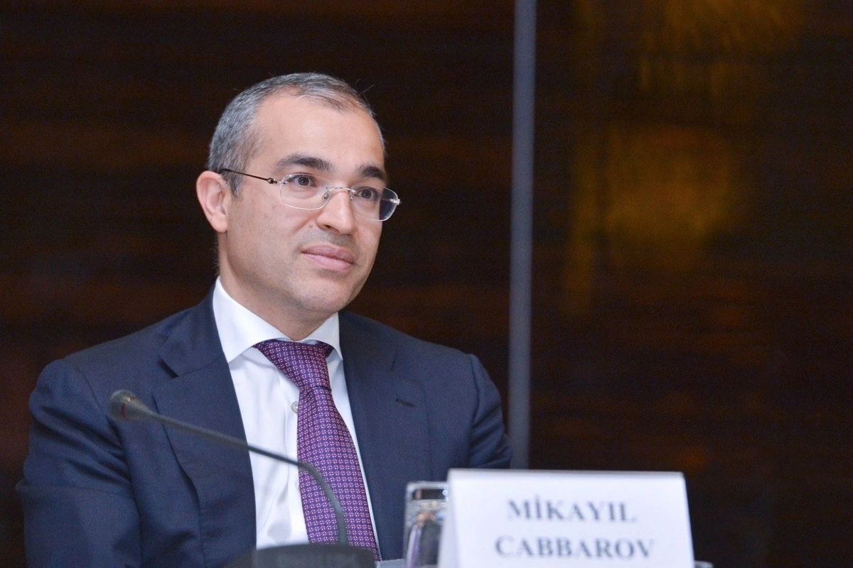 Mikayıl Cabbarov Energetiklər Günü münasibətilə paylaşım edib