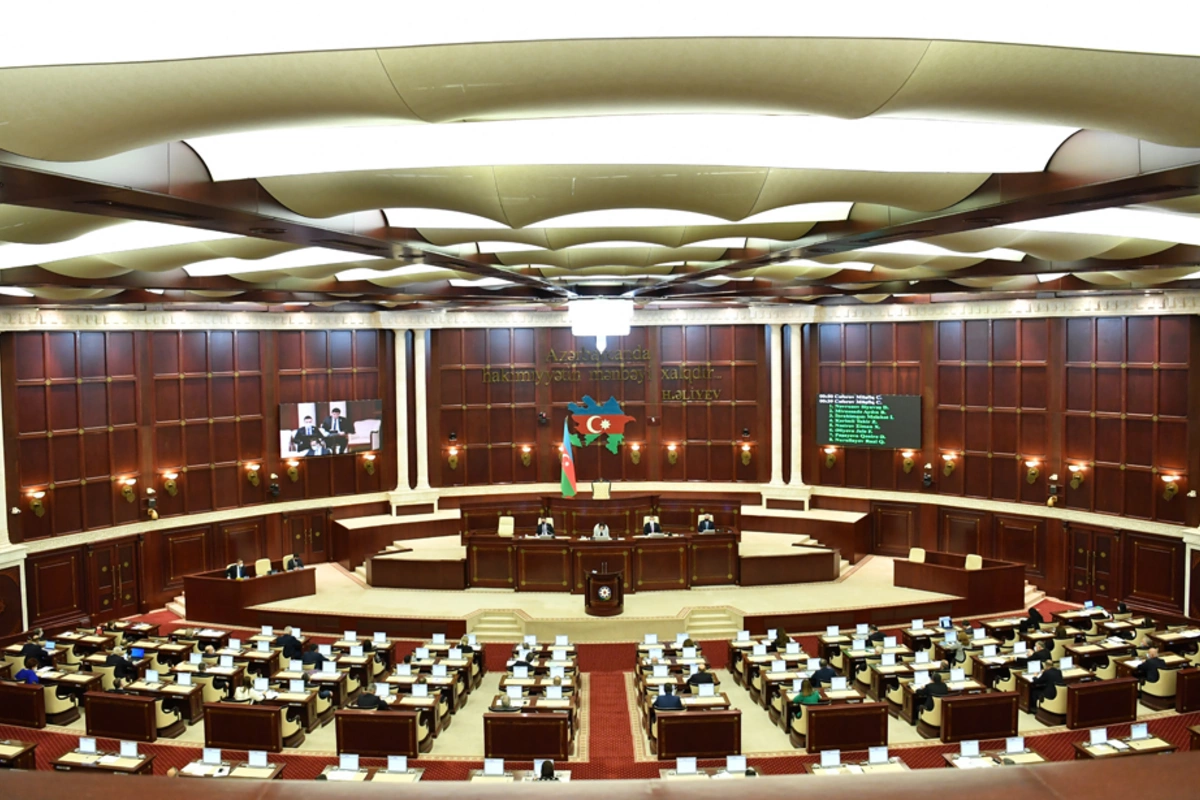 Milli Məclis Naxçıvan Konstitusiyasına çoxsaylı dəyişiklikləri II səsvermədə təsdiqləyib