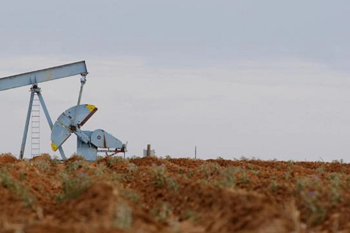 Rusiyanın neft və qaz gəlirləri yarıbayarı azalıb