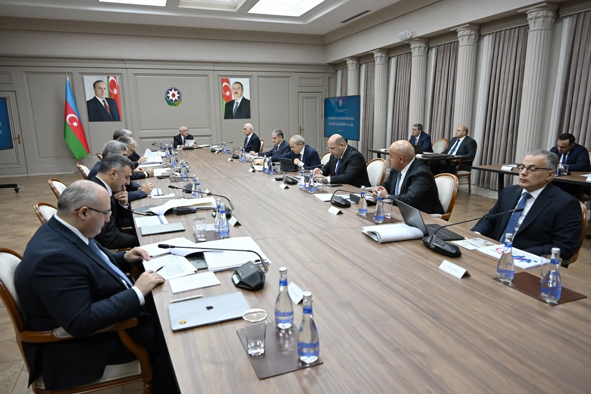 İqtisadi Şuranın növbəti iclası keçirilib