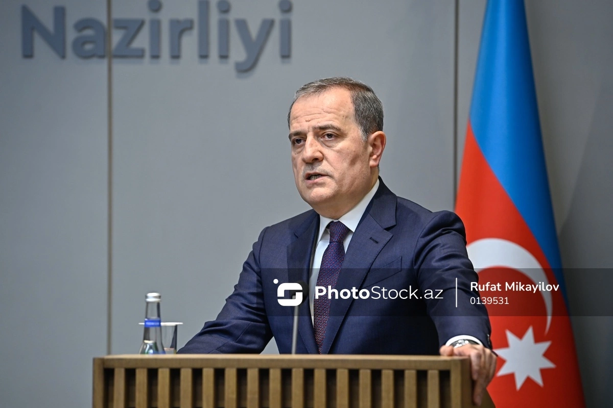 Ceyhun Bayramov Stiven Dauti ilə Yaxın Şərqdəki hərbi eskalasiyanı müzakirə edib