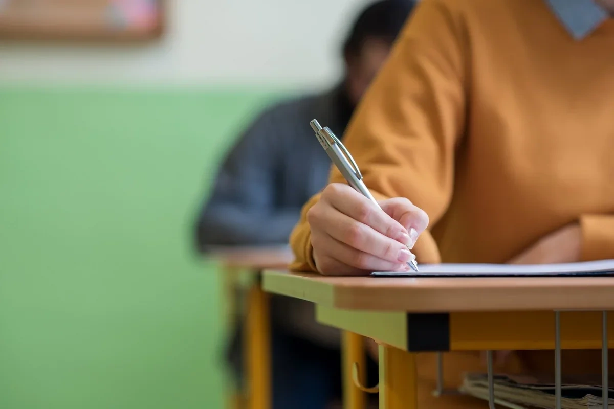 Dövlət qulluğunda inzibati rəhbər və icraçı vəzifələrə test imtahanı keçirilir
