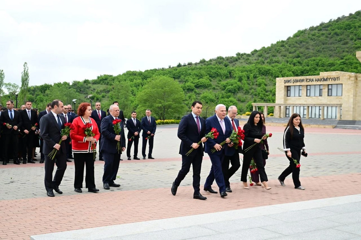 Şəkidə "Ümummilli Lider Heydər Əliyev və Azərbaycanın mədəniyyət dəyərləri" mövzusunda tədbir keçirilib