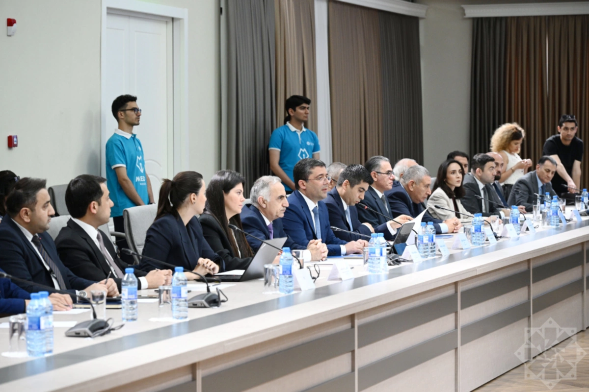 Uşaqların zərərli informasiyadan qorunmasına yönəlmiş normativ hüquqi akt layihəsi müzakirə olunub